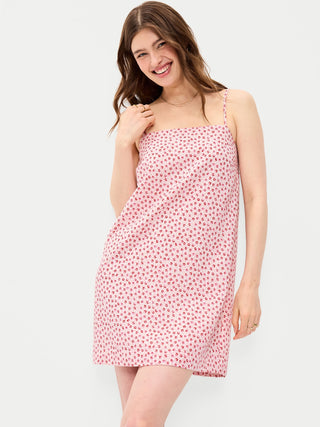 Vestido recto mini con tiras.