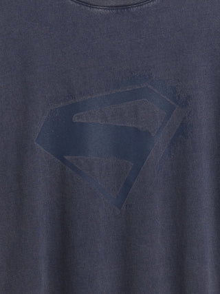 Camiseta tipo túnica extragrande de Superman para niños.