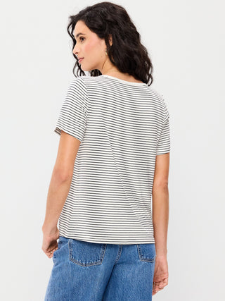 Camiseta de lujo con cuello en V.