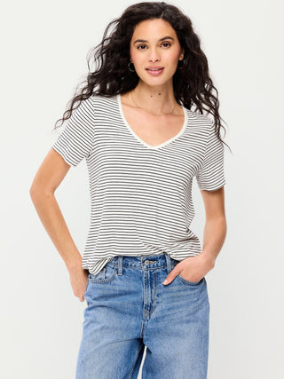 Camiseta de lujo con cuello en V.