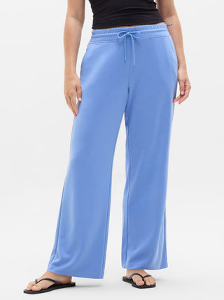 Pantalón Recto Talle Medio con Bolsillos