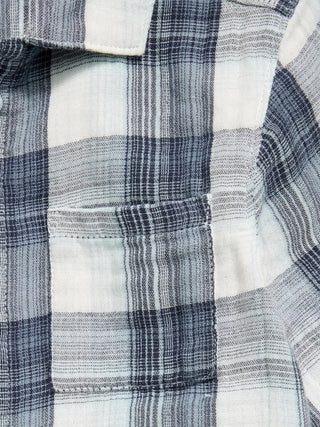 Camisa de algodón de doble tejido de manga corta para niños pequeños.