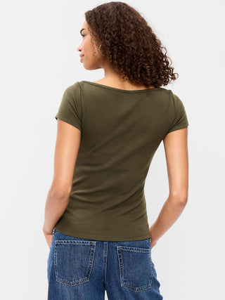 Camiseta Ajustada con Cuello Barco