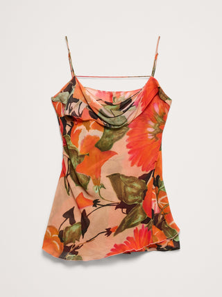 Camiseta sin mangas de georgette con cuello vuelto.