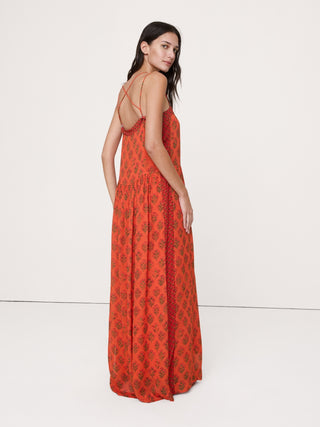 Vestido largo de tirantes de georgette.