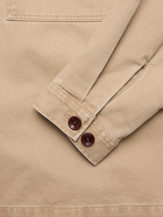 Sobrecamisa con capucha de sarga de algodón.