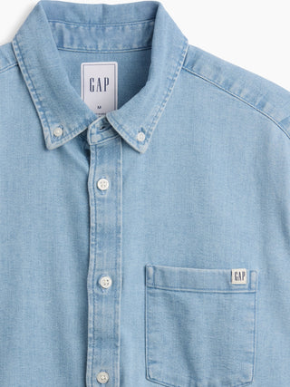Camisa vaquera holgada.