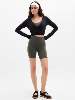 Short Deportivo Talle Alto con Bolsillos