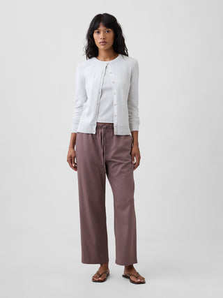 Mid Rise Easy Twill Pants.