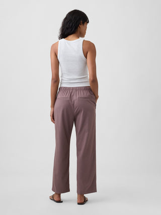 Mid Rise Easy Twill Pants.