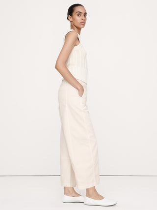 Mid-Rise Relaxed Painter Pull-On Pant.