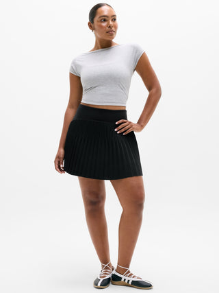 Featherweight Plissé Skort.