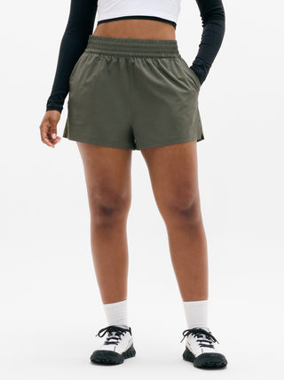 Short Deportivo con Cintura Elástica y Bolsillos