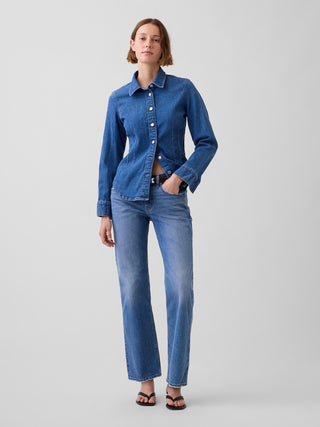 Jeans rectos de corte relajado y tiro medio.