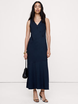 Vestido midi de viscosa con botones.