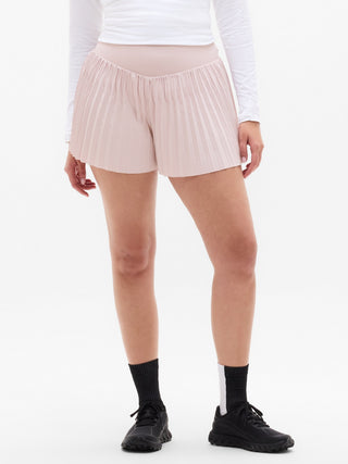 Featherweight Plissé Run Short.