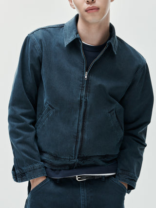 Chaqueta de mezclilla de corte holgado y cuadrado, estilo workwear.