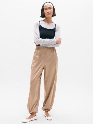 Featherweight Satin Pant.