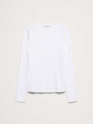 Camiseta de canalé con cuello redondo.