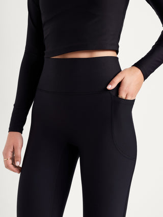 Extra-High Waisted PowerSoft Boundless 7/8 Pocket Leggings – No Front Seam.