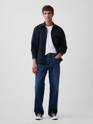 Jeans de corte relajado.