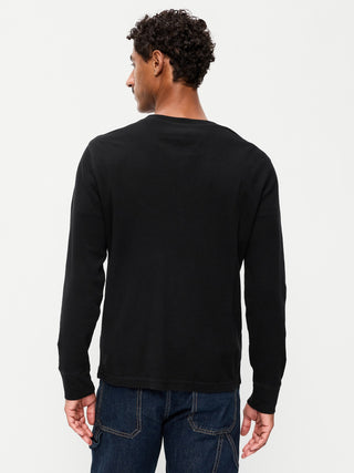 Camiseta henley de manga larga de waffle.