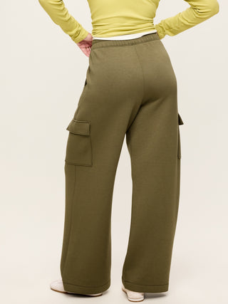 High-Waisted Bounce Fleece Wide-Leg Cargo Sweatpants.