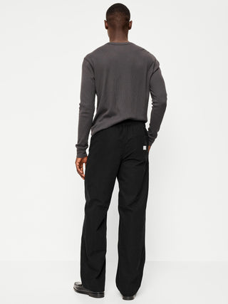 Pantalones de trabajo holgados.