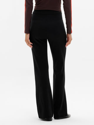 Pantalón Sport Ponte acampanado.