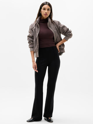 Pantalón Sport Ponte acampanado.