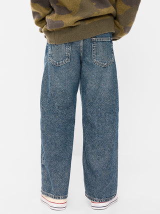 Jeans ultra holgados para niños.
