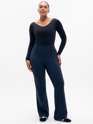 Pantalón Sport Ponte acampanado.