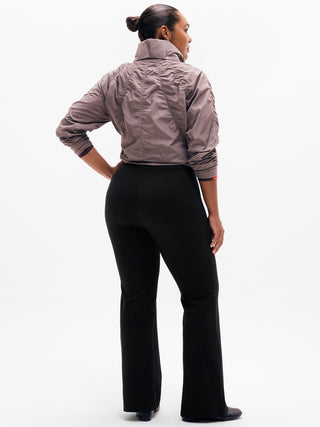Pantalón Sport Ponte acampanado.