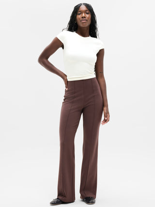 Pantalón Sport Ponte acampanado.