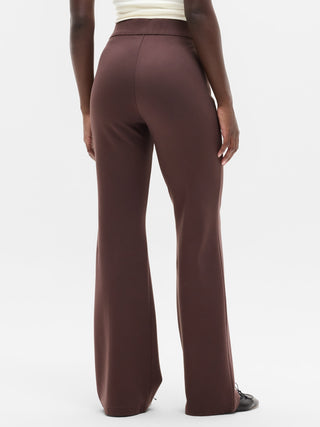 Pantalón Sport Ponte acampanado.