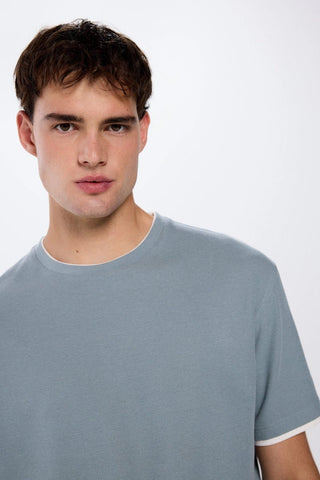 Camiseta Manga Corta Cuello con Contraste