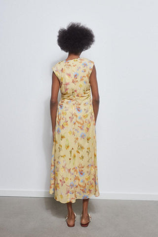 Vestido Estampado con Fruncido
