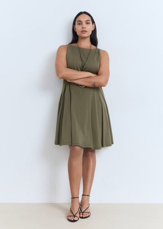 Vestido sin Mangas con Detalle Plisado