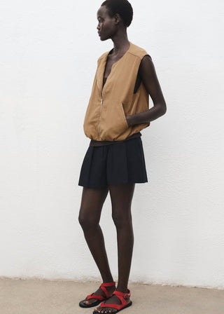 Chaleco Denim con Bajo Abullonado