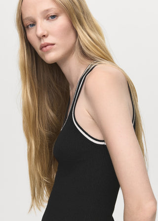 Camiseta de Punto con Detalles en Contraste