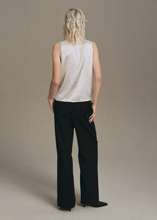 Blusa Satinada con Cuello Alto