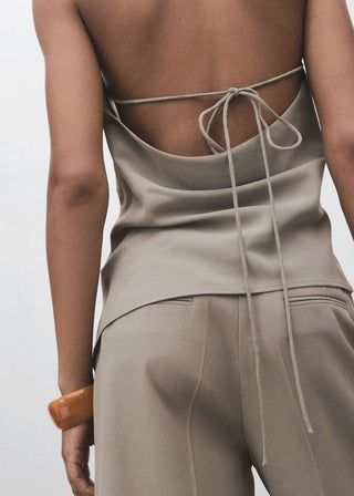 Blusa Asimétrica con Espalda Abierta