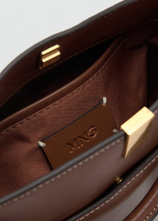 Bolso Pequeño con Detalle Metálico