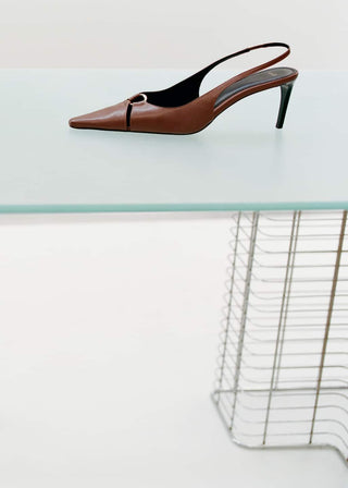 Zapato de Piel con Detalle Anillo