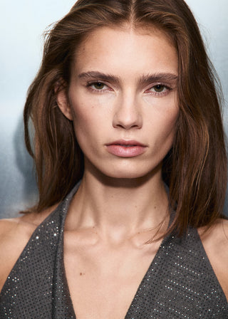 Blusa Drapeada con Detalle Diamantes