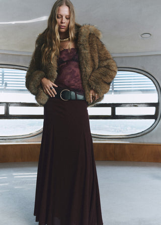 Enagua Talle Medio con Detalle Cinturón