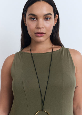 Vestido sin Mangas con Detalle Plisado