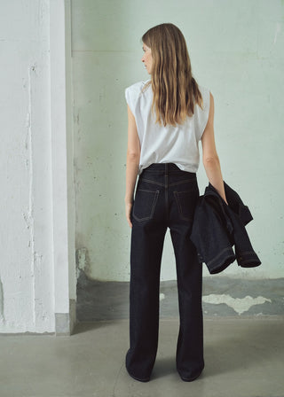 Jeans Barrel Talle Alto con Bolsillos