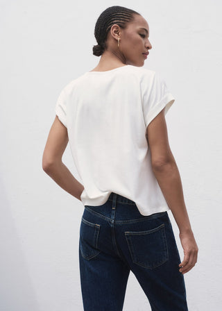 Camiseta con Detalles Calados de Algodón