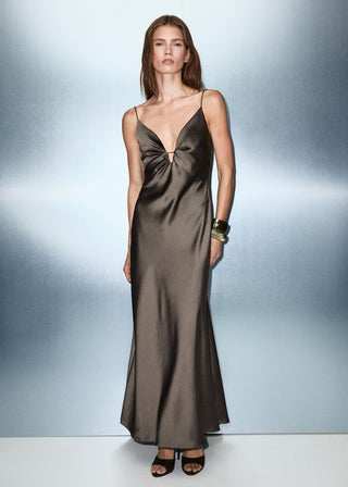 Vestido con Escote V de Satén